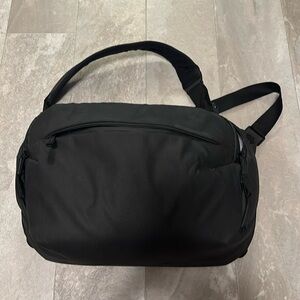 Peak Design 10l Everyday Sling V2 in Black